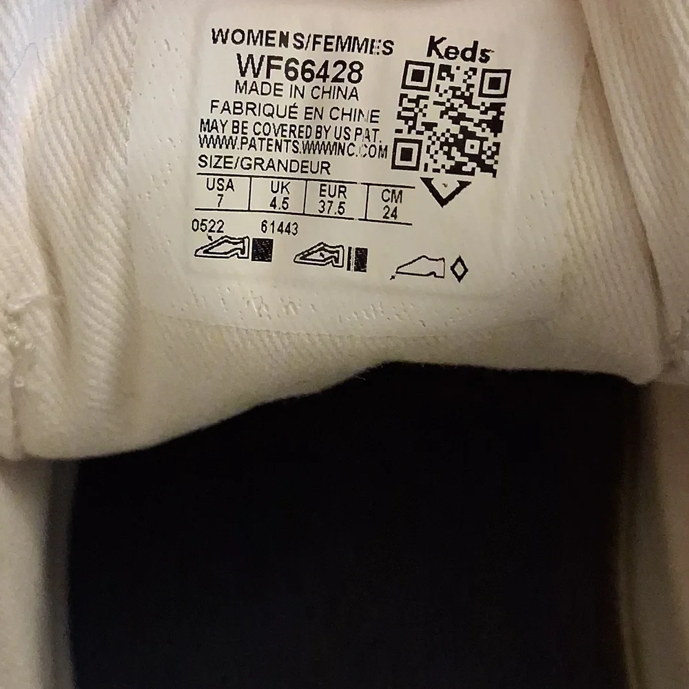 Keds Softerra White Canvas Low-Top Sneakers with Red & Blue Accents Sz 7M - Picture 5 of 8